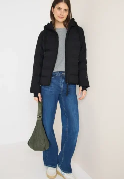 Veste avec coutures collées