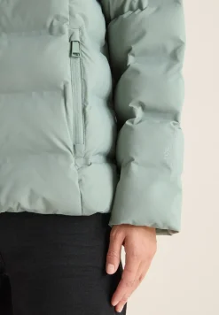 Veste avec coutures collées