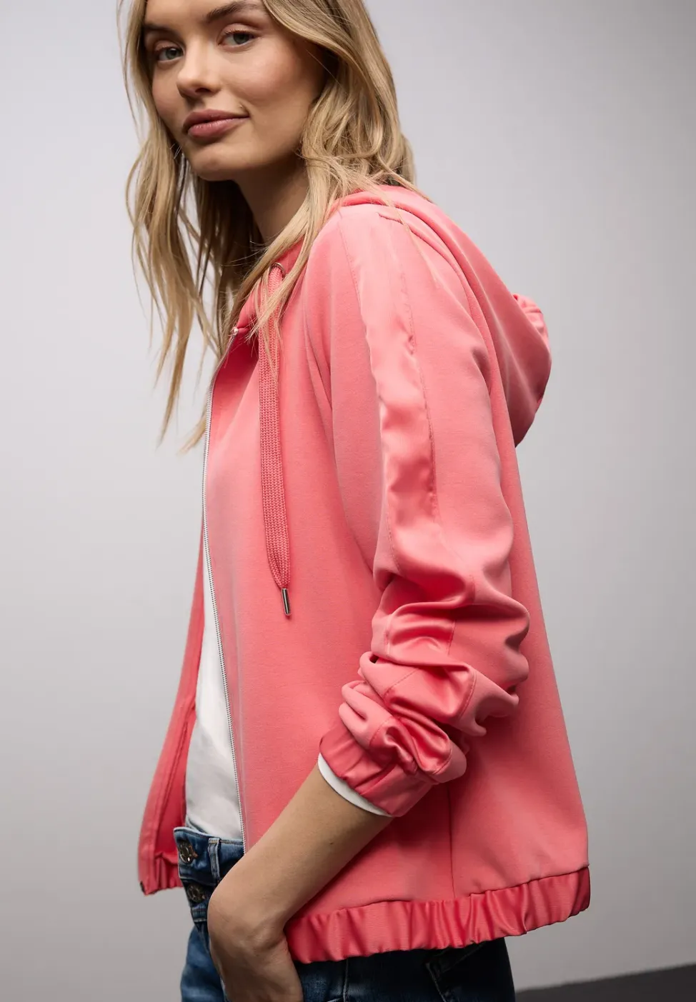 Veste à capuche