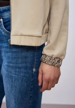 Veste à capuche
