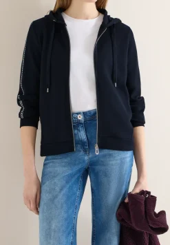 Veste à capuche