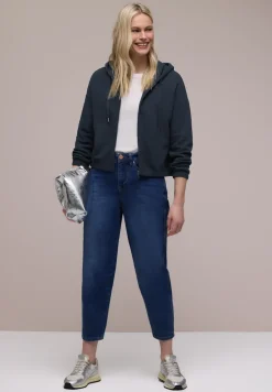 Veste courte à capuche