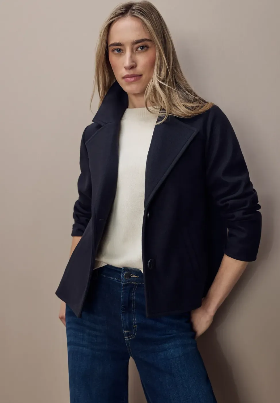 Veste courte à revers cosy