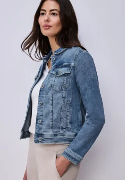 Veste en jean avec poches poitrine et boutons