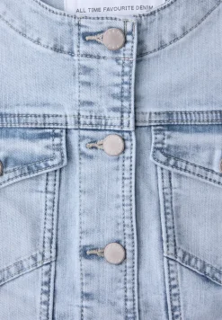 Veste en jean avec poches poitrine et boutons