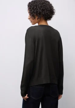 Veste en tricot avec col en V