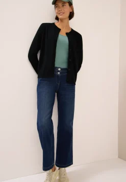 Veste en tricot avec patte de boutonnage