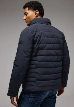 Veste matelassée au look biker
