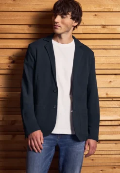 Veste structurée