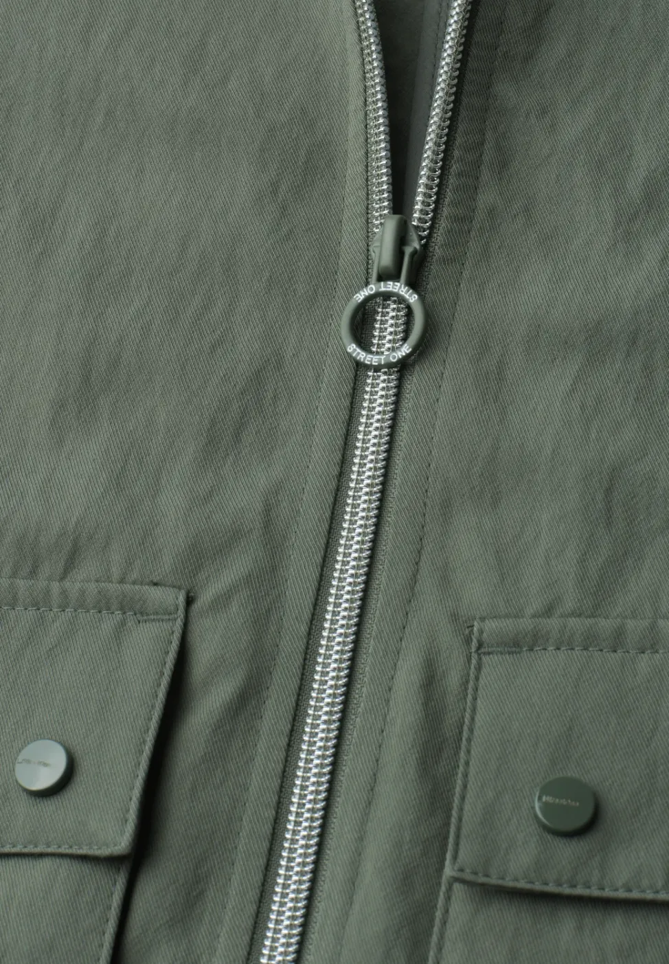 Veste zippée à col montant