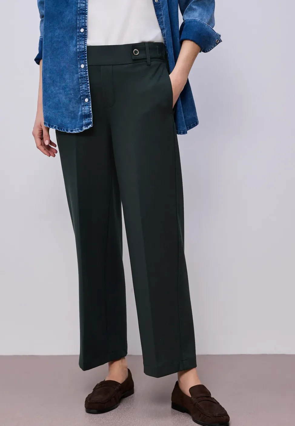 Wide Leg pantalon avec détail de boutons
