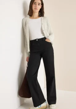 Wide Legs Jeans