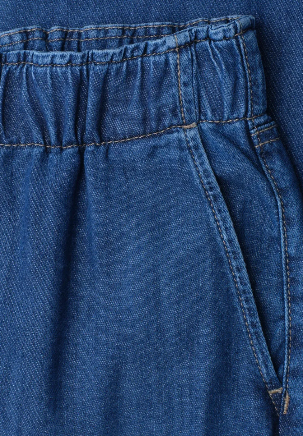 Wide Legs Jeans avec ceinture paperbag